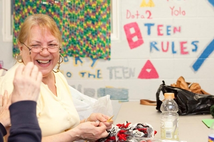 Seniors knitting in community arts class at YMCA