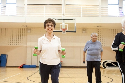 Women working out in fitness class at Staten Island Broadway YMCA