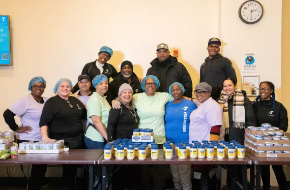 Y Community Markets volunteers