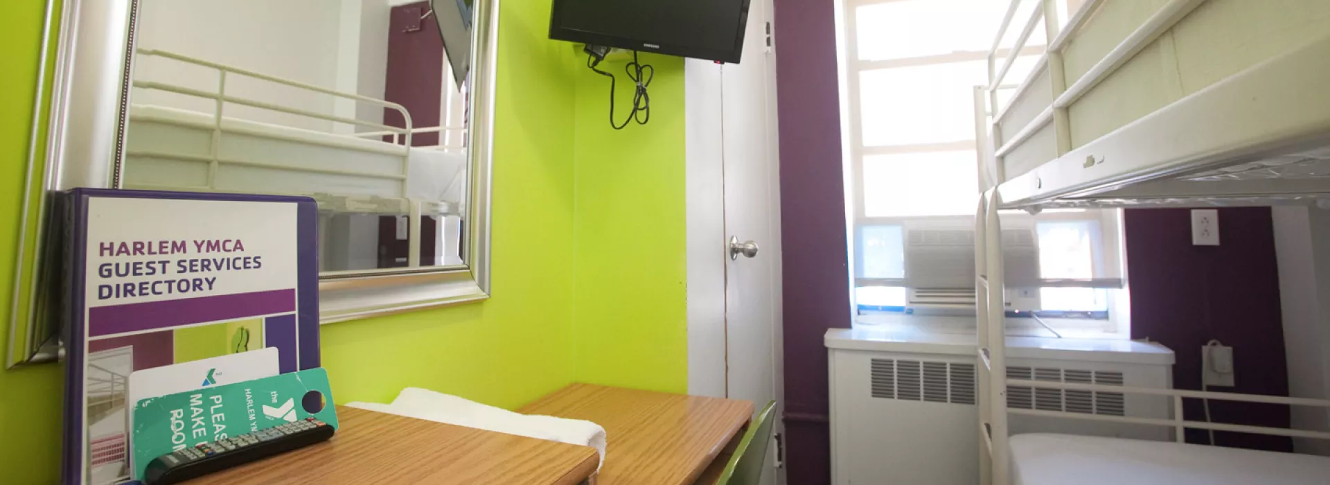 A bunk bed in a hostel room at Harlem YMCA.