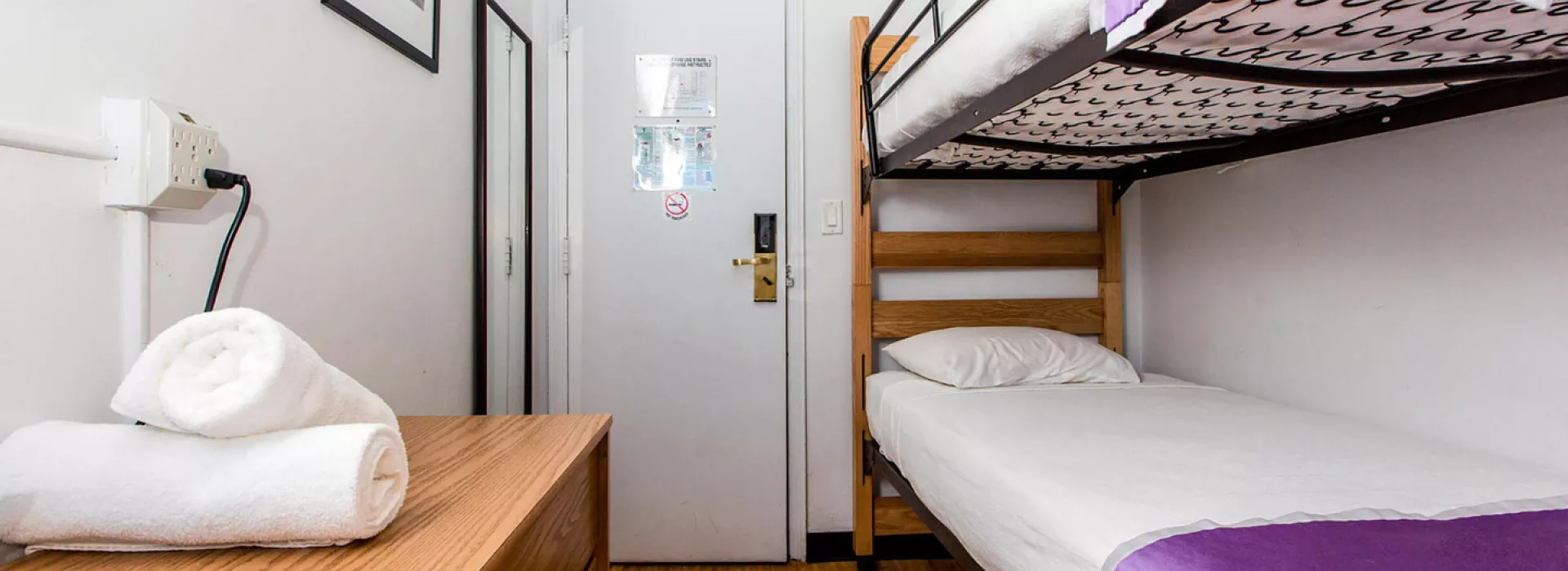 A bunk bed in the Vanderbilt hostel.