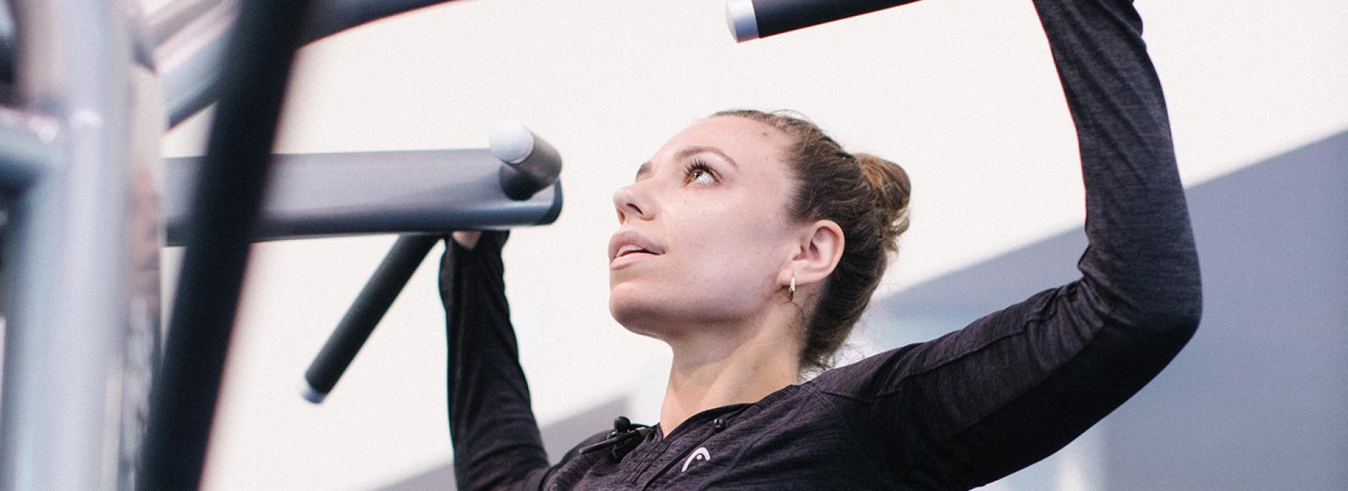 Woman doing pull up