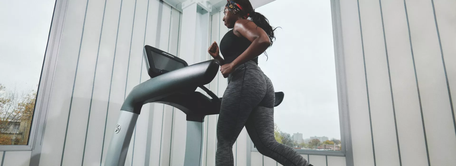 Treadmill, Woman