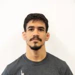 Headshot of Oliver Lopez